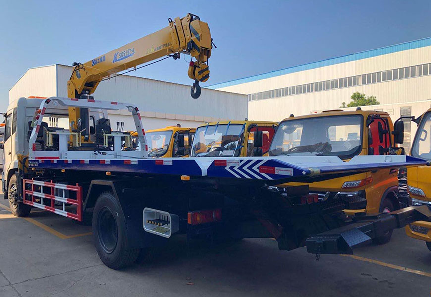 東風天錦平板帶吊清障車