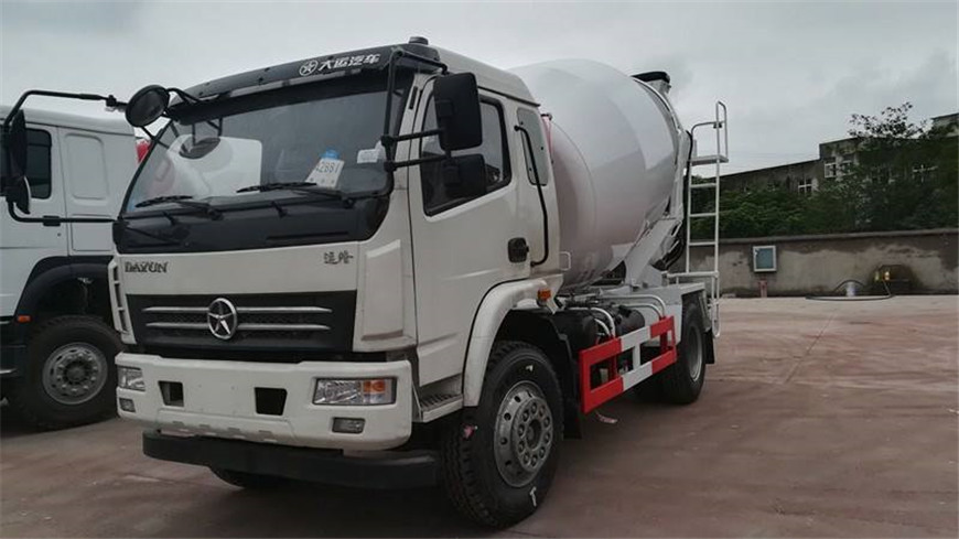 大運(yùn)運(yùn)隆6方攪拌車(chē)