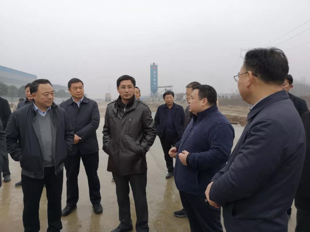 隨州市委、市人大代表團(tuán)蒞臨程力集團(tuán)商用車產(chǎn)業(yè)園視察